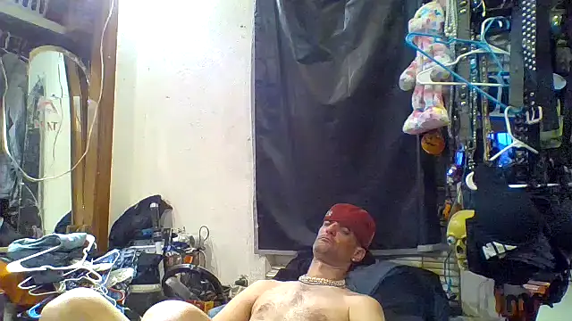 Snapshot of slinginbigD chatting on 10-03-25, 03:14 slinginbigD online show from 10-03-25, 03:14