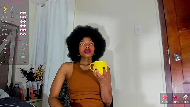 Snapshot of sara_williams01 chatting on 01-30-25, 01:21 sara williams01 online show from 01-30-25, 01:21