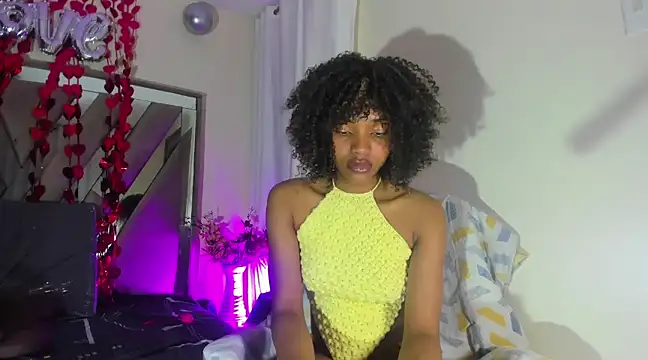 Snapshot of sara_williams01 chatting on 02-23-25, 12:59 sara williams01 online show from 02-23-25, 12:59