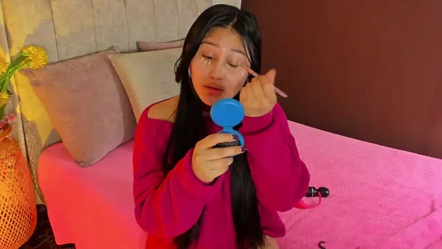 Little Ivy online show from 10-22-25, 07:24