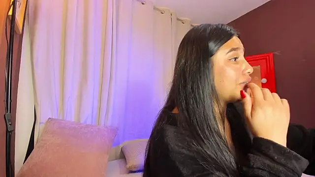 Little Ivy online show from 02-23-26, 07:22