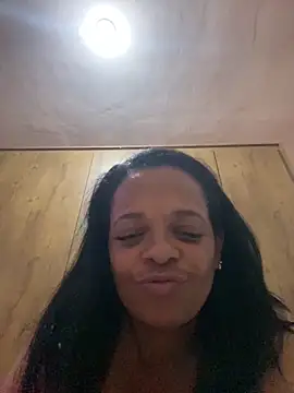 Snapshot of lomagata chatting on 02-02-26, 01:37 lomagata online show from 02-02-26, 01:37