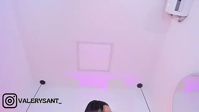 valerysantos  online show from 02-21-25, 01:44