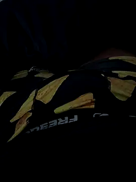 Snapshot of benben190 chatting on 10-13-25, 08:58 benben190 online show from 10-13-25, 08:58