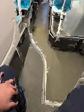 Snapshot of benben190 chatting on 04-05-26, 06:49 benben190 online show from 04-05-26, 06:49