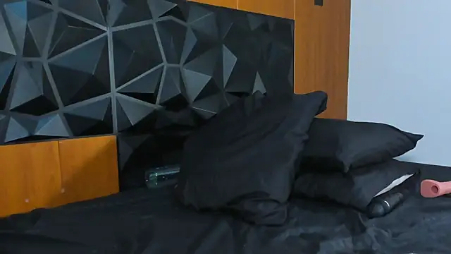 Snapshot of Wendy_Marchall chatting on 01-07-25, 10:19 Wendy Marchall online show from 01-07-25, 10:19