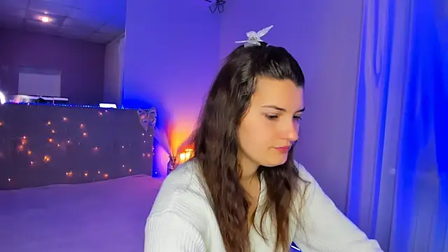 Laura Leee online show from 05-03-26, 05:13