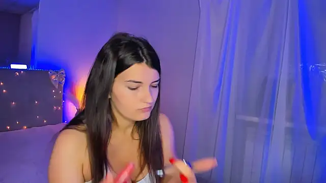 Laura Leee online show from 06-21-26, 05:10