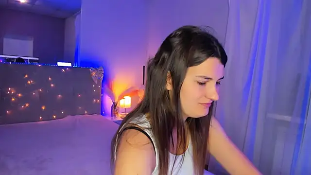 Laura Leee online show from 06-22-26, 04:53