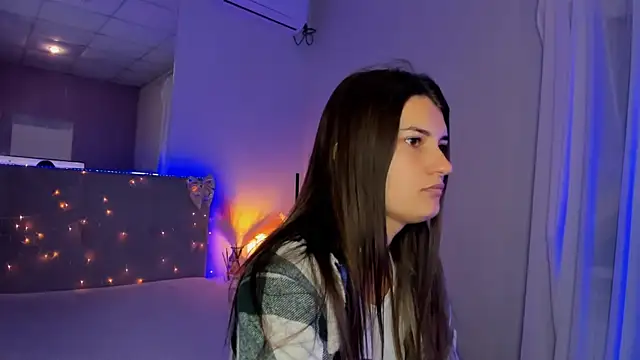 Laura Leee online show from 07-11-26, 05:21