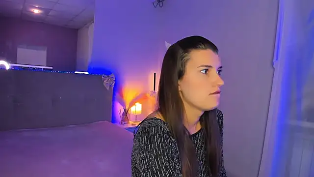 Laura Leee online show from 07-14-26, 10:21