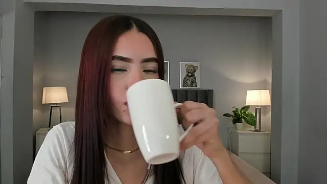 Madie  collins online show from 03-21-25, 11:44