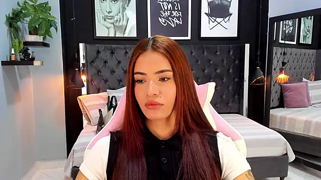 Madie  collins online show from 09-27-25, 10:09