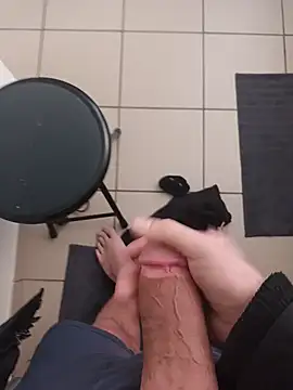 casper0303 online show from 03-10-25, 09:32