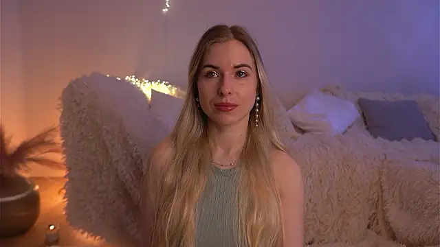 lorrie love story online show from 03-15-26, 11:05