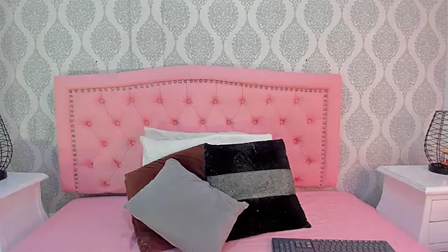 martina rivera  online show from 10-02-25, 12:12