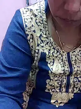 Snapshot of Urmila_bhabhii chatting on 01-26-25, 06:28 Urmila bhabhii online show from 01-26-25, 06:28