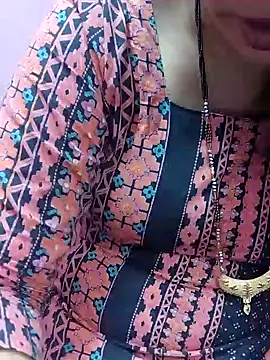 Snapshot of Urmila_bhabhii chatting on 01-28-25, 09:19 Urmila bhabhii online show from 01-28-25, 09:19