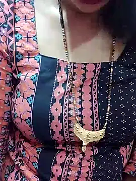 Snapshot of Urmila_bhabhii chatting on 01-28-25, 03:57 Urmila bhabhii online show from 01-28-25, 03:57