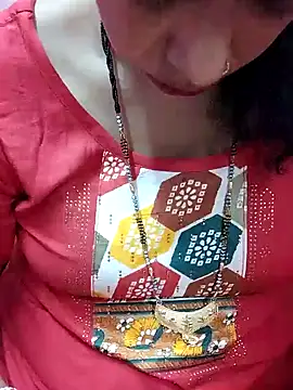 Snapshot of Urmila_bhabhii chatting on 01-29-25, 08:40 Urmila bhabhii online show from 01-29-25, 08:40