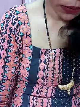 Snapshot of Urmila_bhabhii chatting on 02-05-25, 04:16 Urmila bhabhii online show from 02-05-25, 04:16