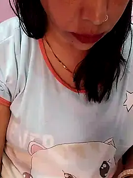 Snapshot of Urmila_bhabhii chatting on 03-19-25, 02:48 Urmila bhabhii online show from 03-19-25, 02:48