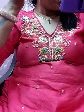 Snapshot of Urmila_bhabhii chatting on 03-22-25, 02:58 Urmila bhabhii online show from 03-22-25, 02:58