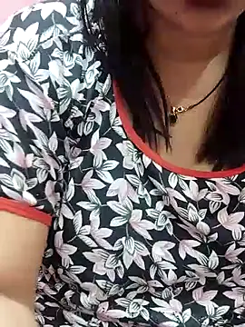 Snapshot of Urmila_bhabhii chatting on 03-23-25, 03:43 Urmila bhabhii online show from 03-23-25, 03:43