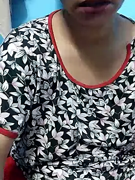 Snapshot of Urmila_bhabhii chatting on 09-20-25, 03:18 Urmila bhabhii online show from 09-20-25, 03:18
