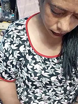 Snapshot of Urmila_bhabhii chatting on 10-09-25, 02:42 Urmila bhabhii online show from 10-09-25, 02:42