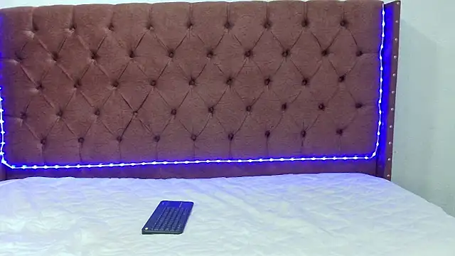 jony honey online show from 03-13-25, 01:40