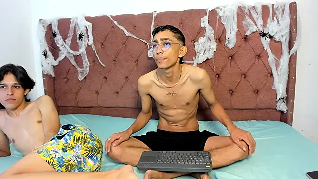 jony honey online show from 10-13-25, 01:11