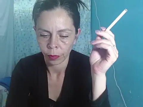 Snapshot of Marilyn_xxxx chatting on 12-22-25, 08:39 Marilyn xxxx online show from 12-22-25, 08:39