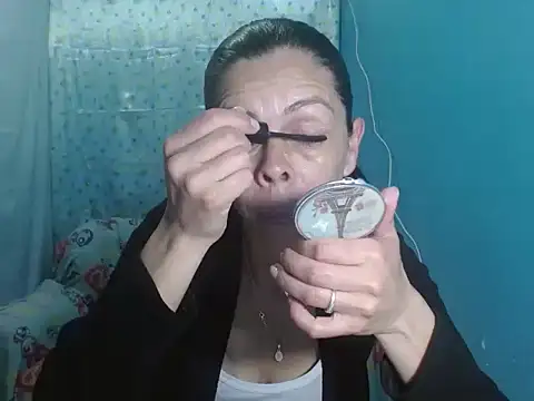 Snapshot of Marilyn_xxxx chatting on 01-08-26, 07:27 Marilyn xxxx online show from 01-08-26, 07:27