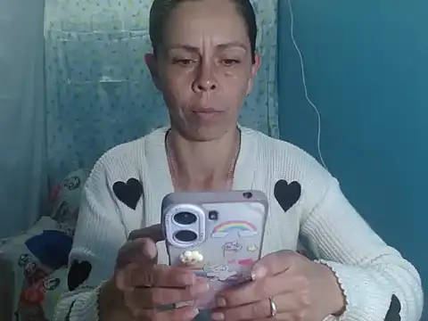 Snapshot of Marilyn_xxxx chatting on 01-09-26, 06:53 Marilyn xxxx online show from 01-09-26, 06:53