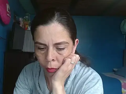 Snapshot of Marilyn_xxxx chatting on 02-10-26, 07:29 Marilyn xxxx online show from 02-10-26, 07:29