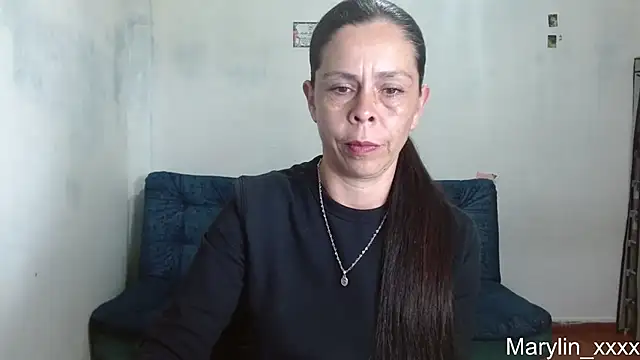 Snapshot of Marilyn_xxxx chatting on 06-19-26, 06:23 Marilyn xxxx online show from 06-19-26, 06:23