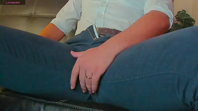 MrLonely02 online show from 01-09-25, 12:46