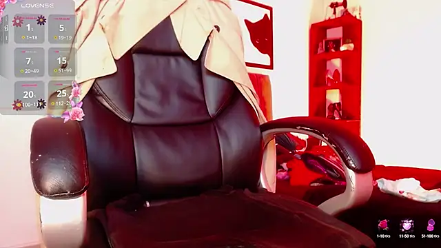 Snapshot of VictoriaMontero30000 chatting on 02-17-25, 12:21 VictoriaMontero30000 online show from 02-17-25, 12:21