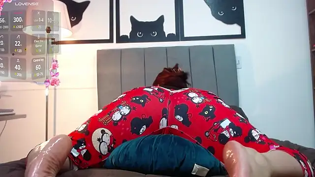 Snapshot of VictoriaMontero30000 chatting on 02-18-25, 02:16 VictoriaMontero30000 online show from 02-18-25, 02:16