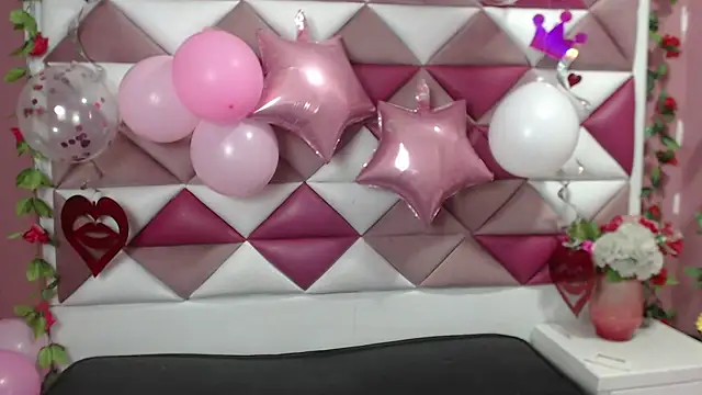 NahomiConnor  online show from 01-20-25, 11:10