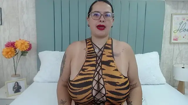 KarllaWalker online show from 03-18-25, 12:36