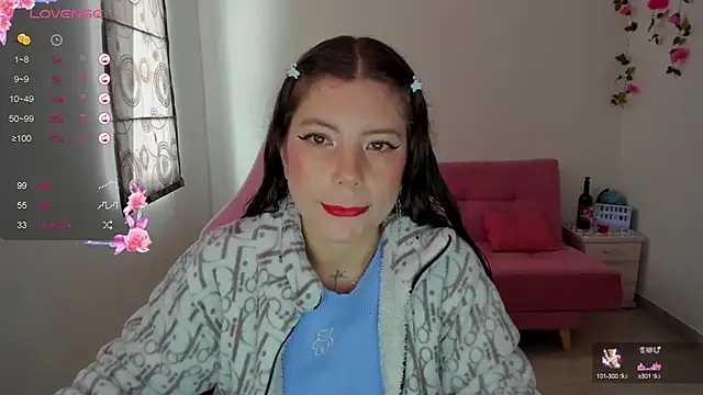 Snapshot of Susana_garcia_ chatting on 01-08-25, 07:56 Susana garcia online show from 01-08-25, 07:56