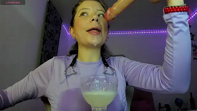 Snapshot of Susana_garcia_ chatting on 03-23-25, 02:04 Susana garcia online show from 03-23-25, 02:04