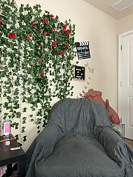 butterflybootyy online show from 11-03-25, 08:43