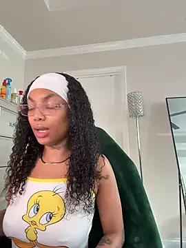 butterflybootyy online show from 04-22-26, 12:39