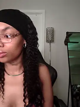 butterflybootyy online show from 04-28-26, 08:08