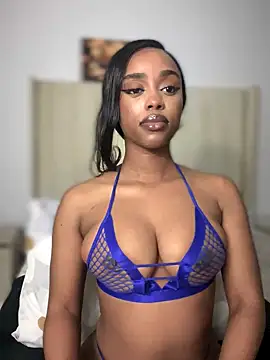 Snapshot of BhadBhad_Kitty chatting on 10-11-25, 08:51 BhadBhad Kitty online show from 10-11-25, 08:51