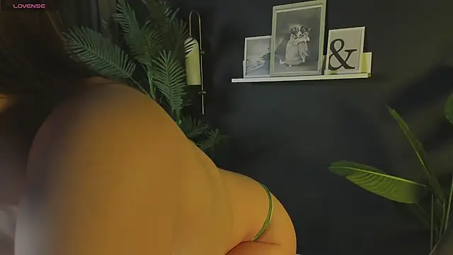 Chloe Vixen online show from 12-12-24, 03:16