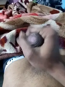 Snapshot of HotPrism439 chatting on 01-15-26, 07:39 HotPrism439 online show from 01-15-26, 07:39